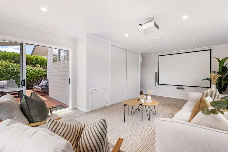 7 Charmaine Road Torbay_9