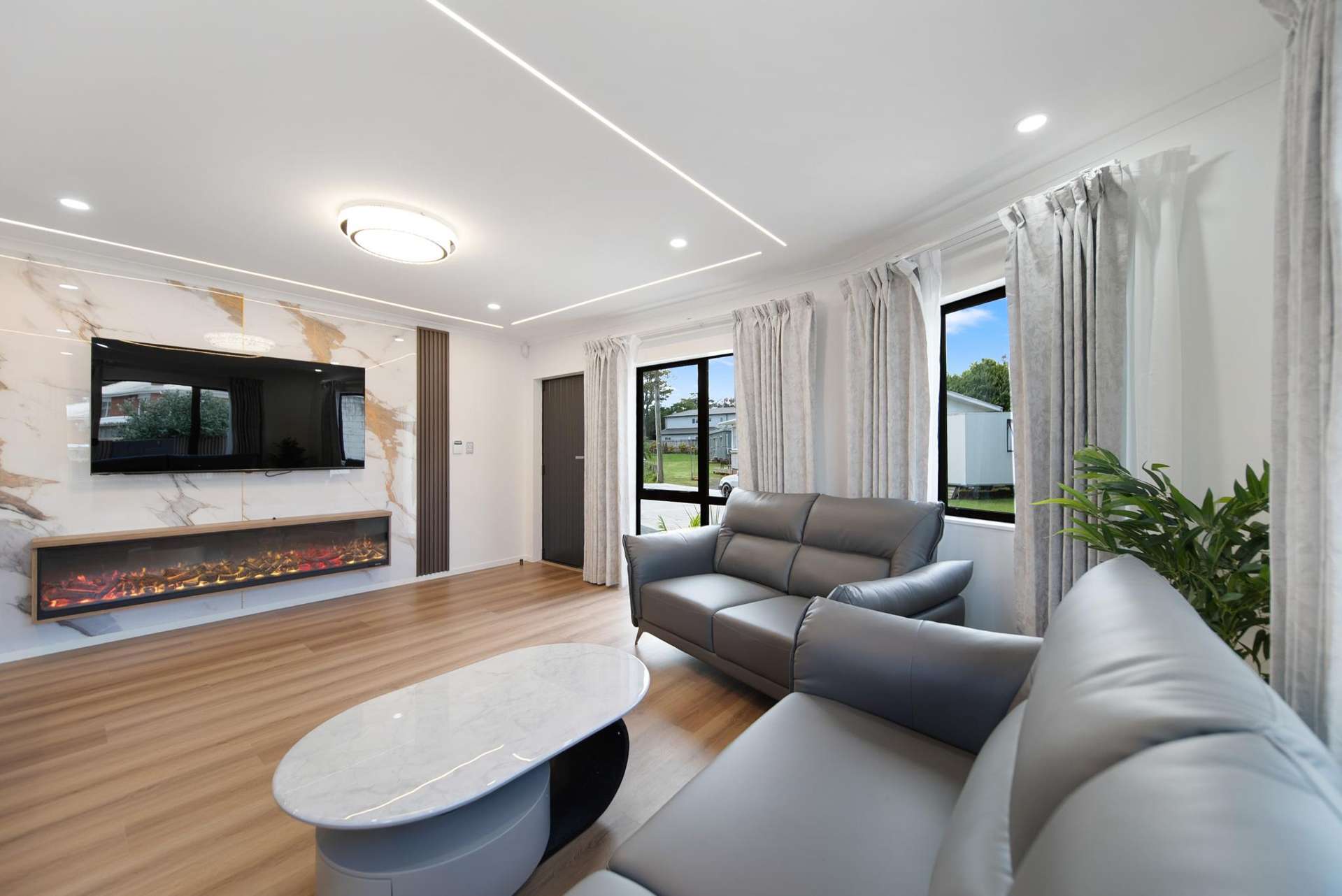 1,2 & 3/28 Jordan Road Mangere_0