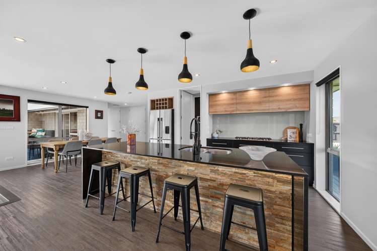 41 Sheridan Drive_1