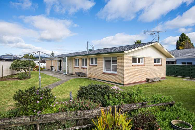 27 Carlton Crescent Kamo_21