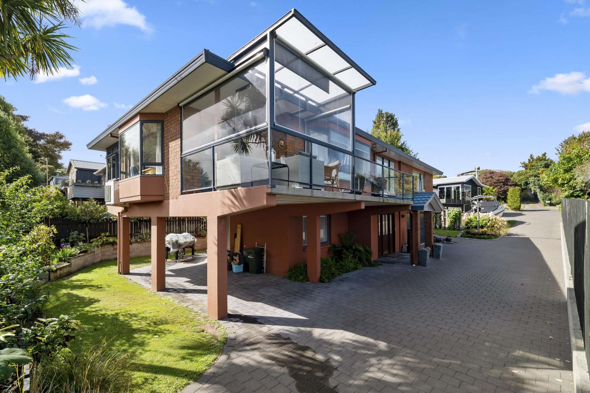 2/7 Waihora Street Hilltop_0
