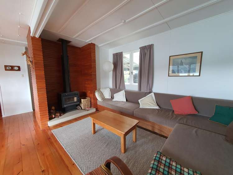 219-222/DP7675 Bon Accord Harbour Kawau Island_7