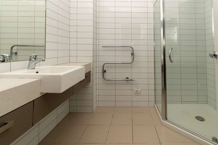 1g/84 Gunner Drive Te Atatu Peninsula_7