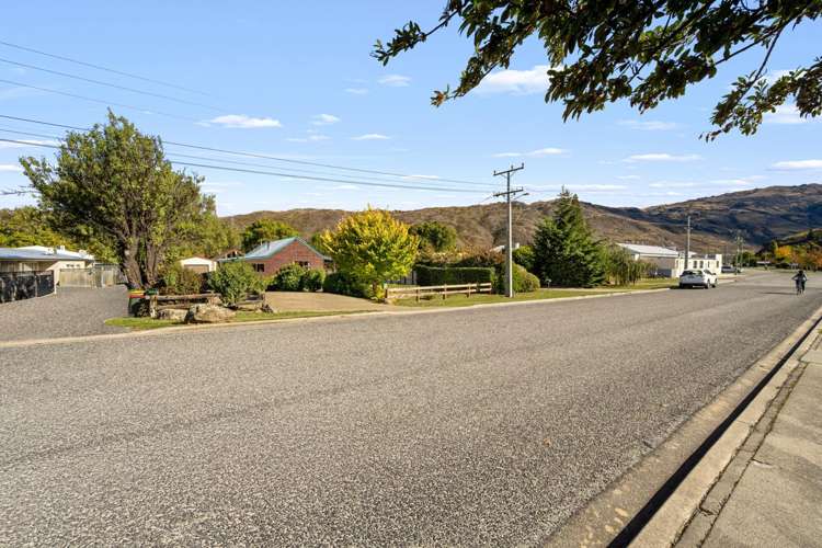 5 Newcastle Street Clyde_35