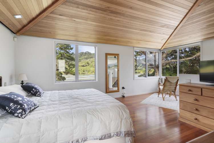 135 Patuwai Drive Whangamata_13