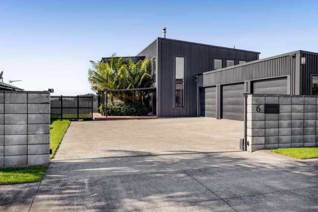 Sophisticated Living with Space, Style & Views!