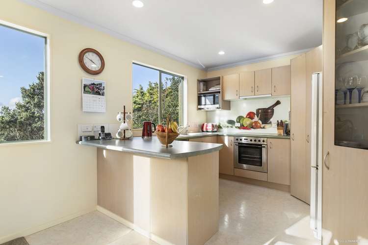 15b Hawtrey Terrace Johnsonville_4