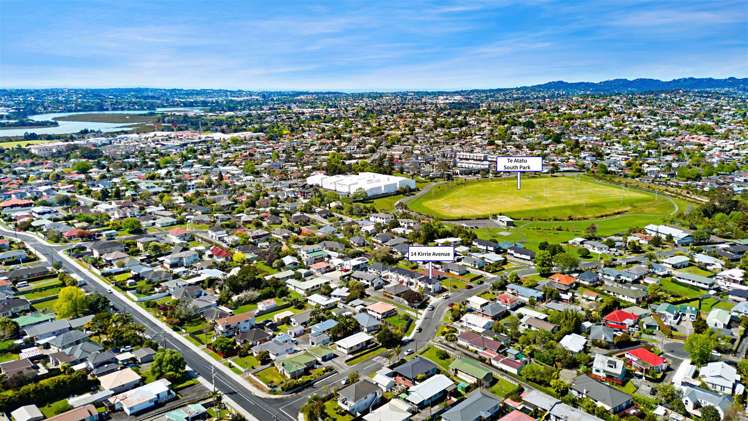 14b Kirrie Avenue Te Atatu South_20
