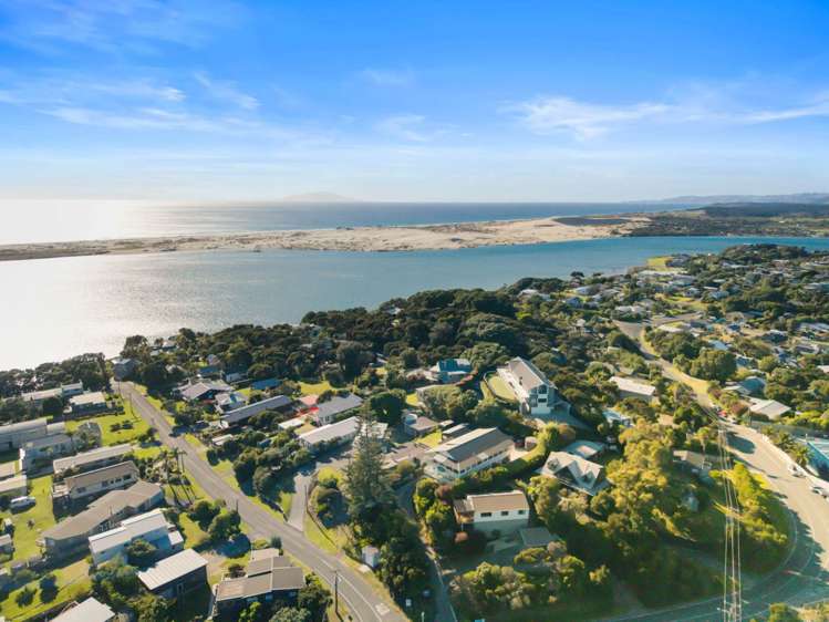 2 Heather Street Mangawhai Heads_31