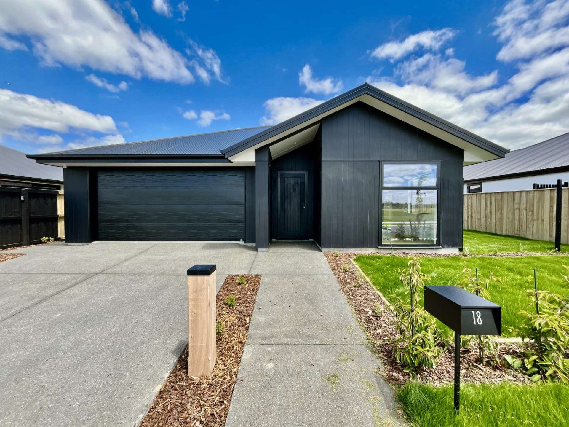 18 Privet Way 11103_0