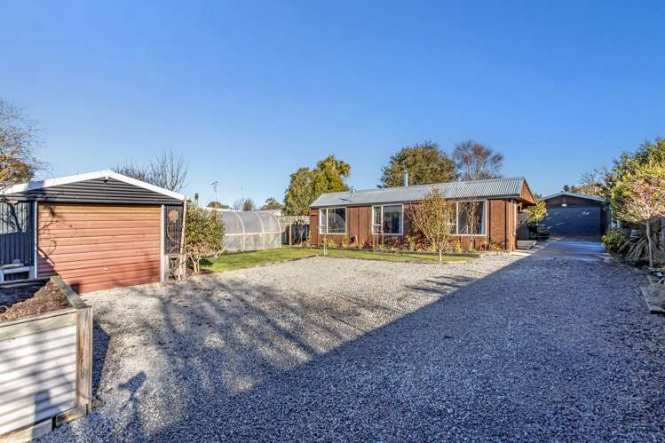 27 Pembertons Road Sefton_30