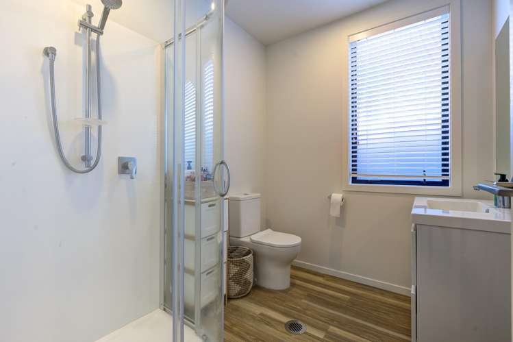 1/4 Keitha Place Glenview_14