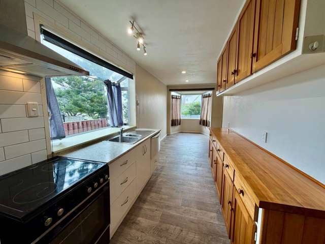 16 Reelick Avenue Pakuranga Heights_1