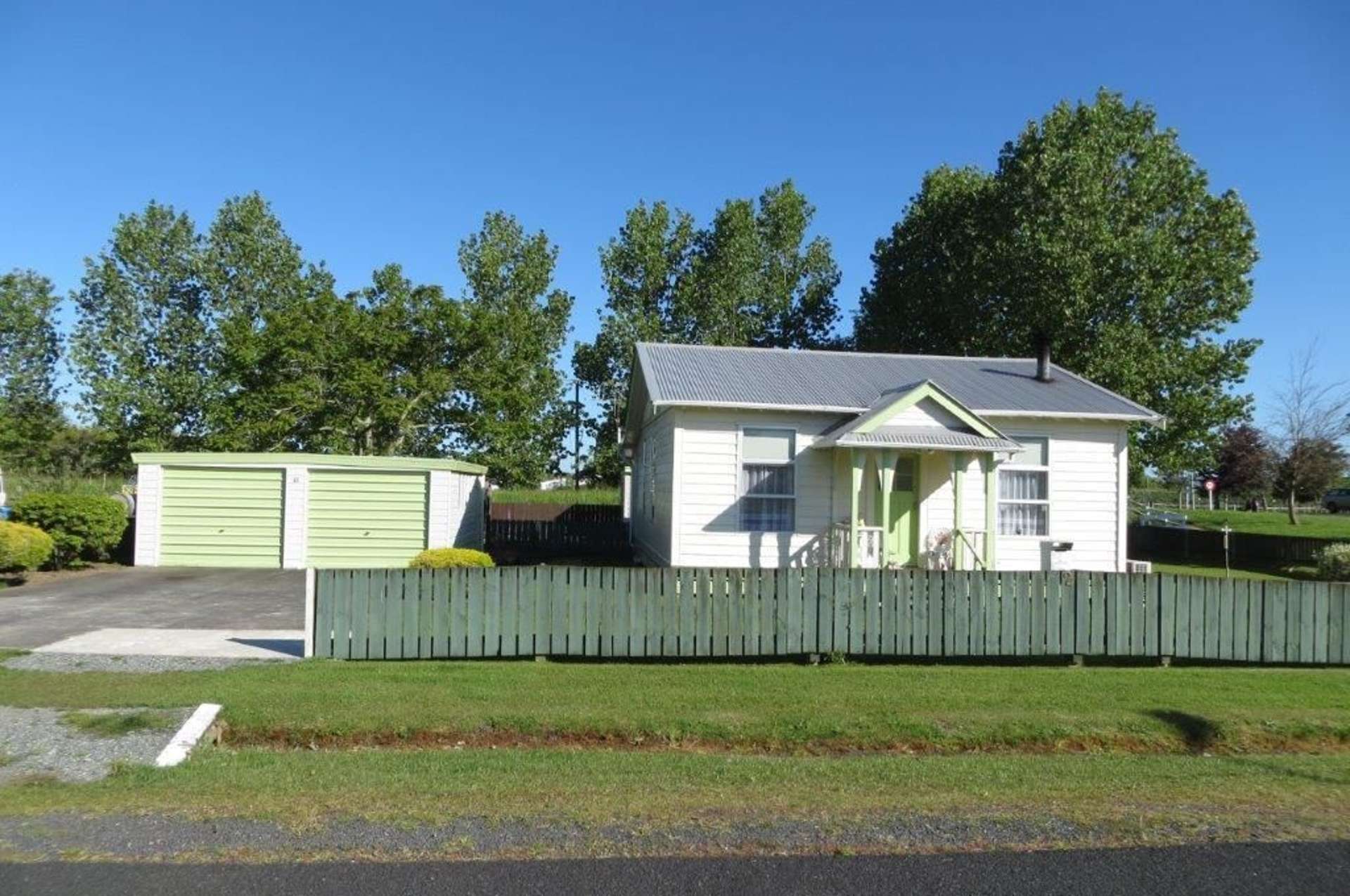 2 Gordon Avenue Te Aroha_0