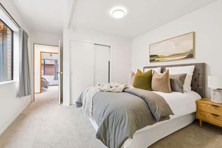 1/10 Dayspring Way Pakuranga_11
