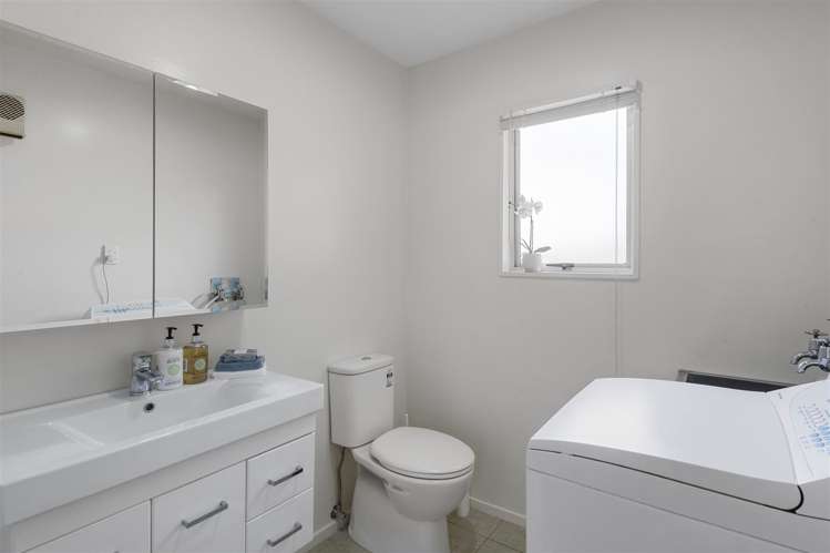 4/12 Humboldt Street Sydenham_9