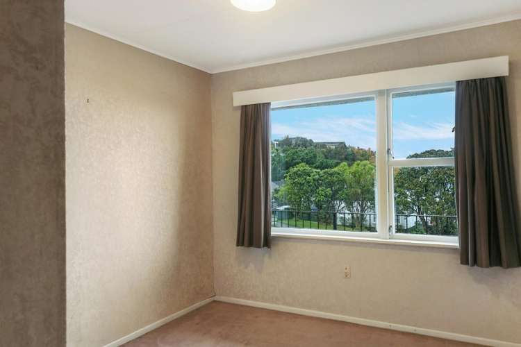 231 Dowse Drive Maungaraki_6