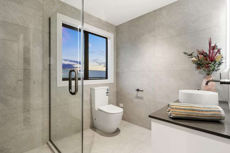 12 Makumaku Place Long Bay_15