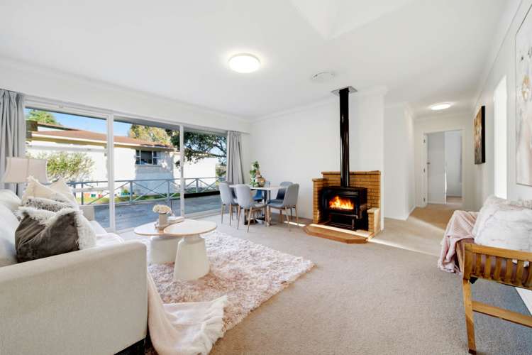 70 Ravenwood Drive Forrest Hill_5