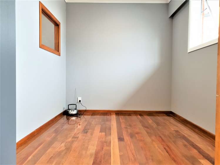 2/56 Royal View Road Te Atatu South_13