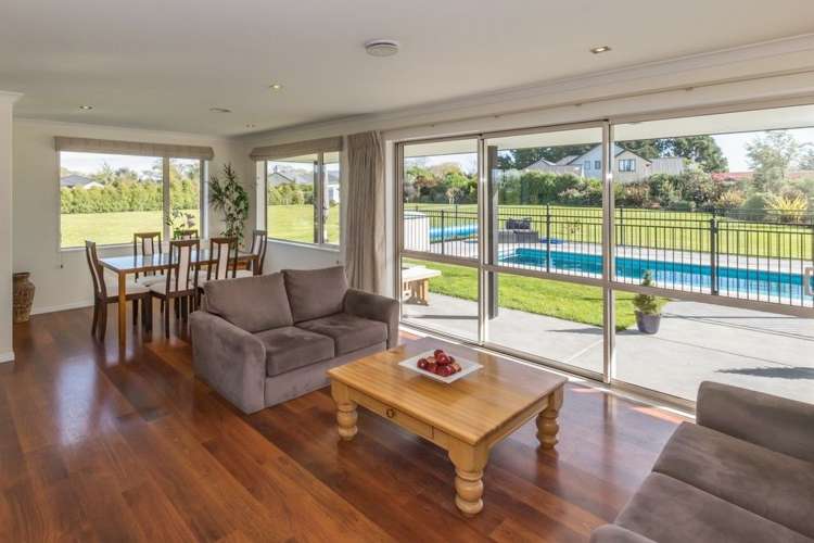 3 Elm Grove Amberley_4