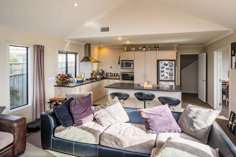 14 Aoraki Rise Aotea_4