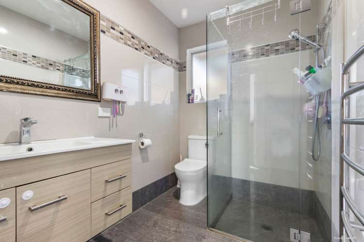 2/21 Solar Road Glen Eden_9