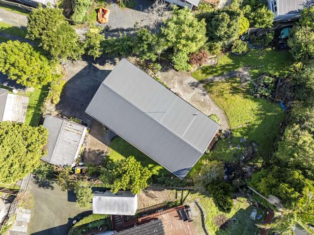 13 Helleur Road Massey_1