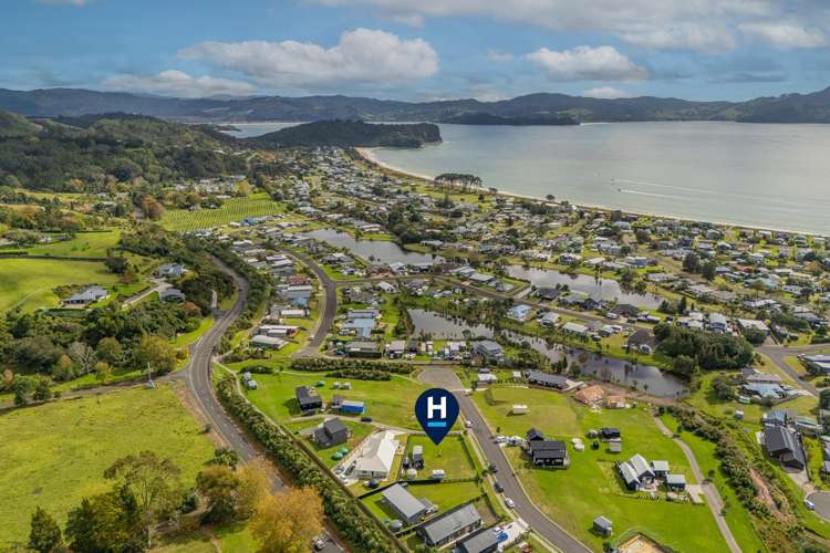 1 Tinirau Place Cooks Beach_13