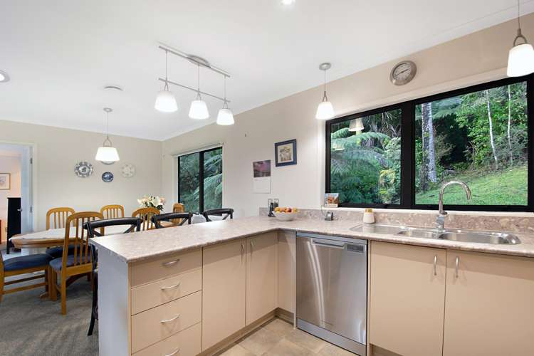 125 Stoney Creek Drive Waitakere_8