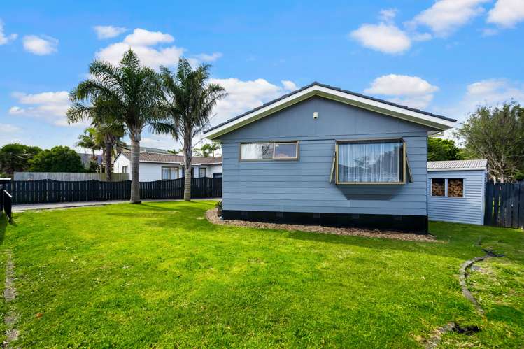 89 Saint Annes Crescent Wattle Downs_19