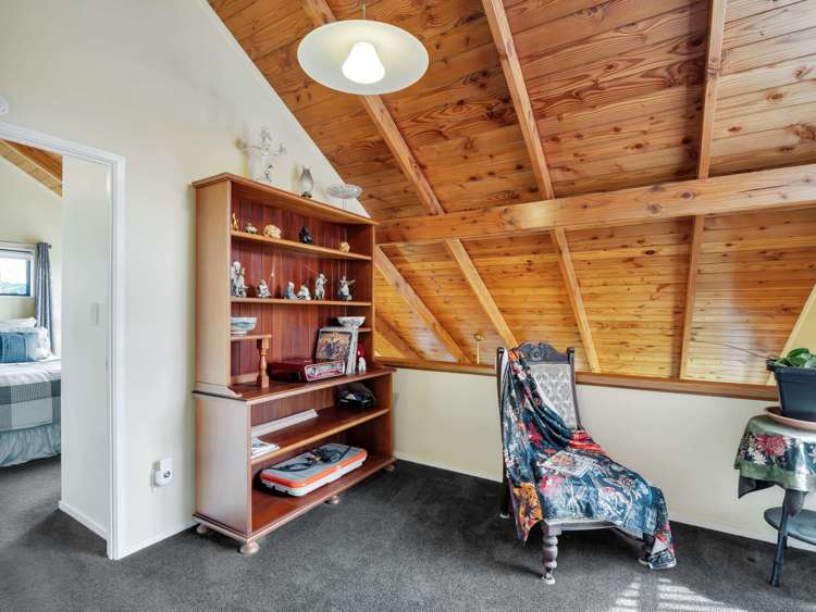 11 North Way Titirangi_16