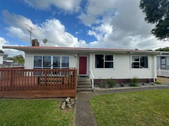 3 Bedroom Home in Prime Location