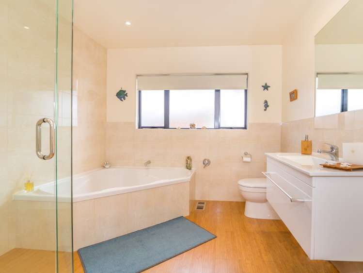 96 Redvers Drive Belmont_3