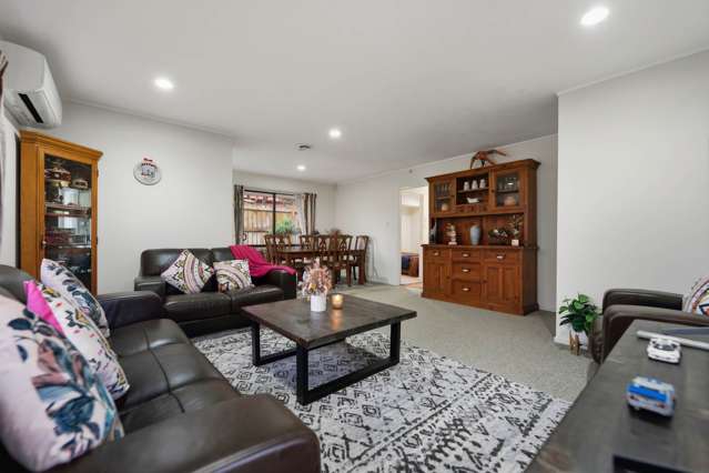 47 Michael Jones Drive Flat Bush_4