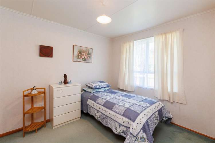 149a High Street Bulls_13