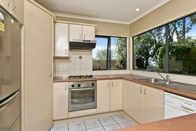 6/35 Highgrove Lane Totara Vale_3