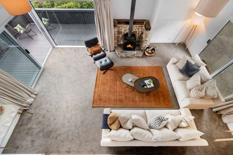 8 Arawata Terrace Fernhill/Sunshine Bay_12