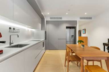 203/141 Pakenham Street_4