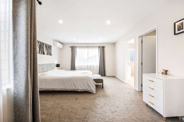 5 Carrickdawson Drive Flat Bush_16