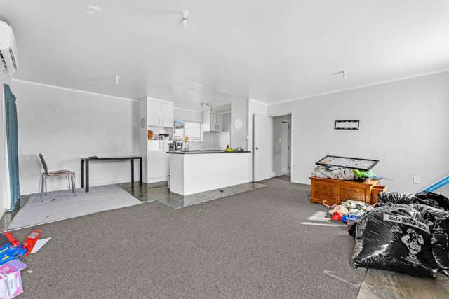 Flat 2/6 Trounson Avenue Clendon Park_2