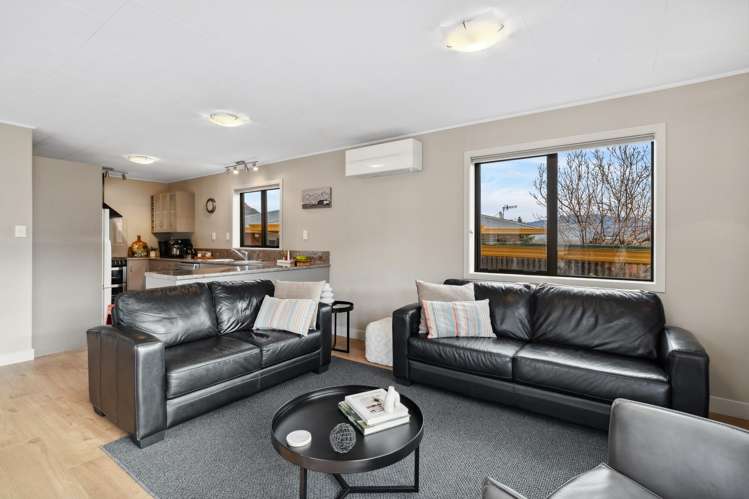 32 Hood Crescent_3
