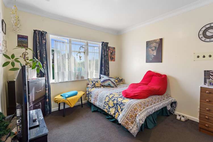 38 Kirk Street Otaki_11