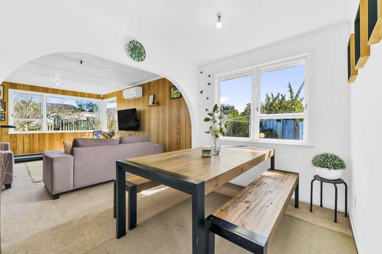 5 Staverton Crescent Mangere_10