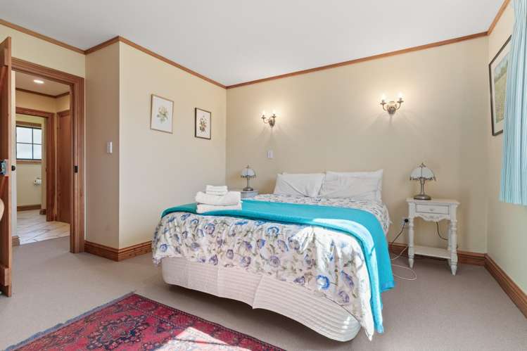 7 Redwood Lane Martinborough_12