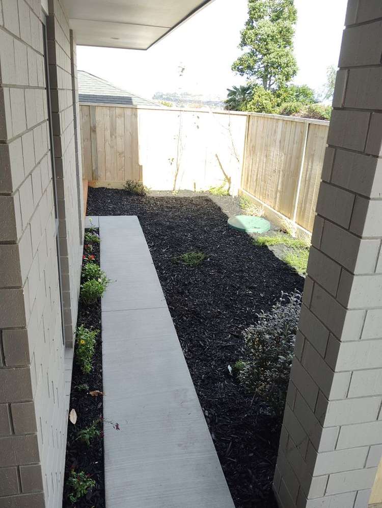 34B Bradbury Road Botany Downs_15