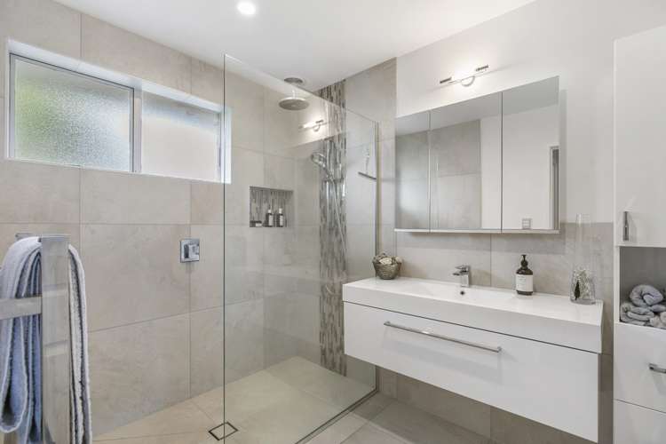 497 West Coast Road Glen Eden_7