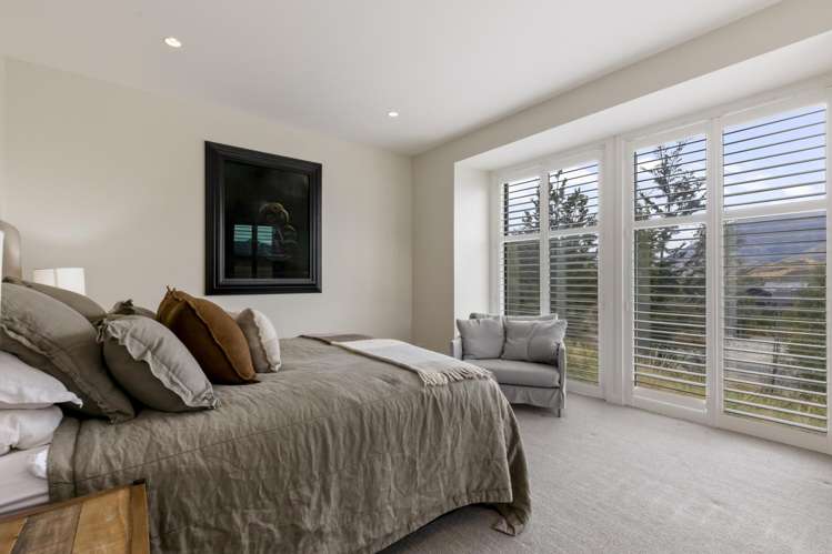 31 Falconer Rise Jacks Point_26