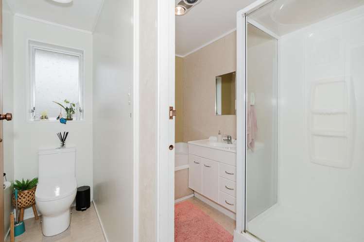 22a Leslie Place Deanwell_8