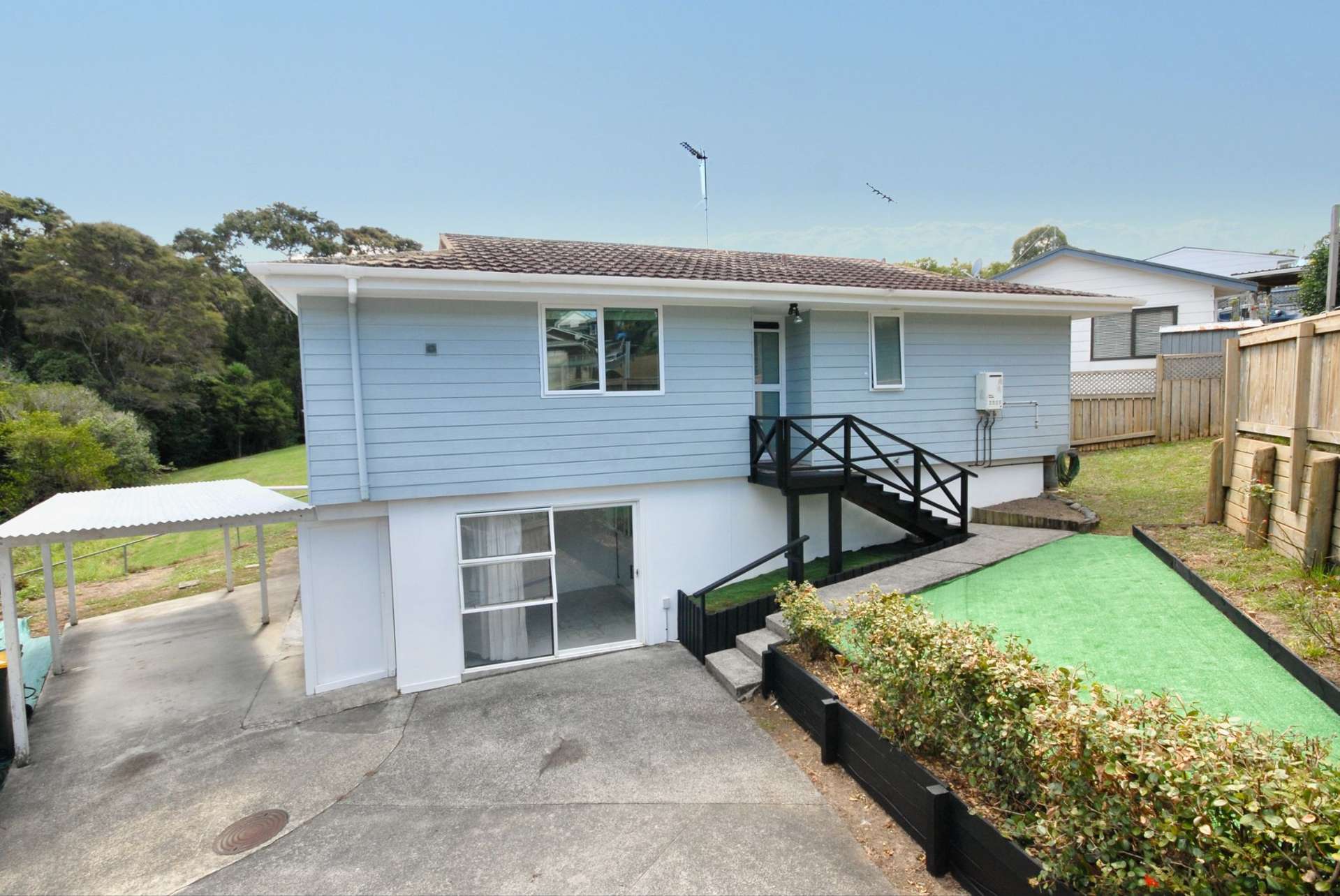 2/130 Spinella Drive Bayview_0